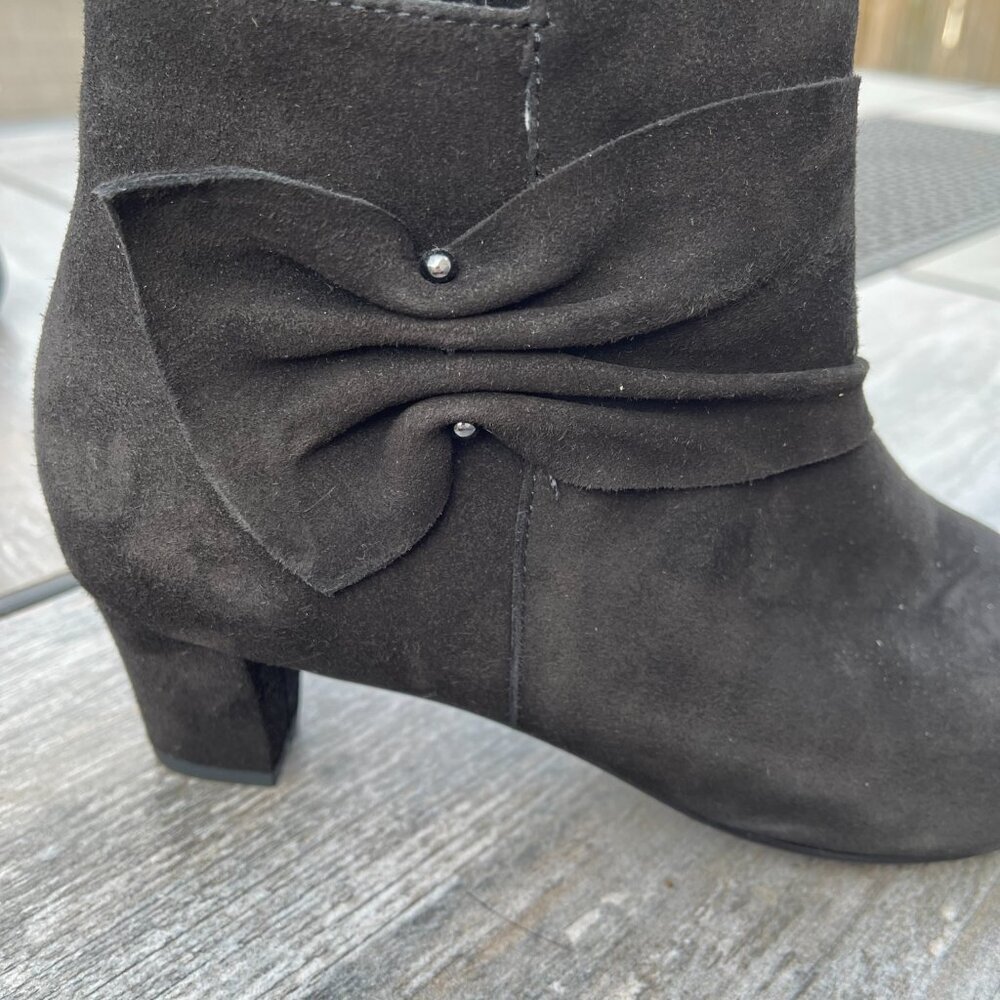 David Tate Women's Cutey Suede Gathered Ankle Boots Black 7.5W - Picture 7 of 9